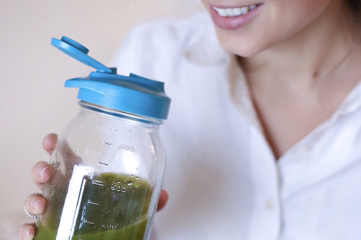 MULTI TOPS <BR> Sip, Pour, and Store Lids <BR> (PDQ of 8)